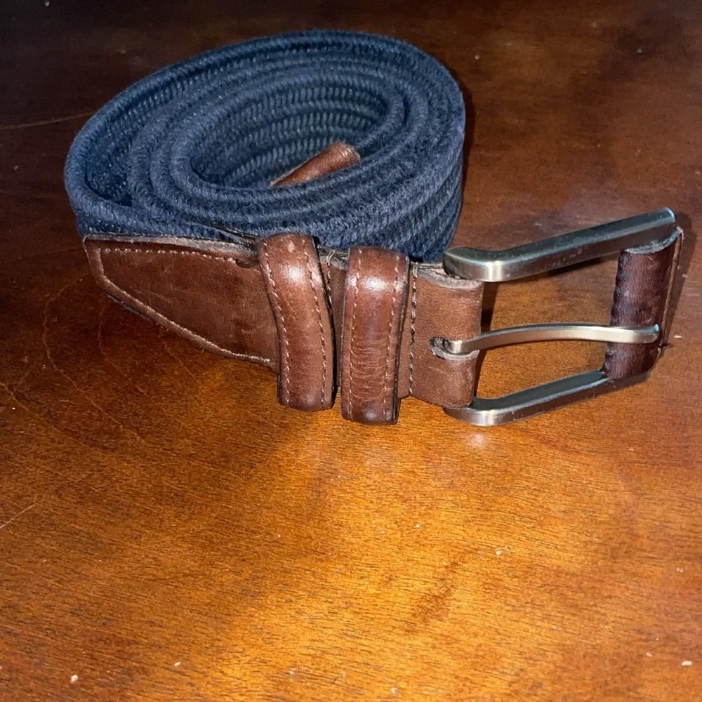 Men’s 36 Woven Elastic Stretch Belt with Silver Tone Buckle Brown Leather End